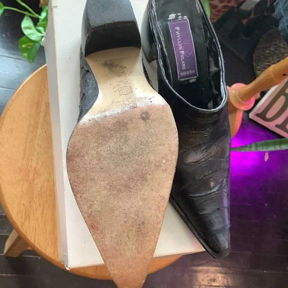 Phyllis Poland Leather Mule - Picture 8 of 8